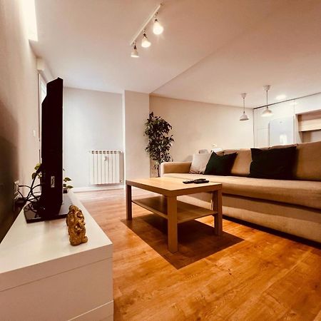 Appartamento Piso Reformado,Centrico,Tranquilo Y Con Wifi Vut 09-398 Burgo Esterno foto