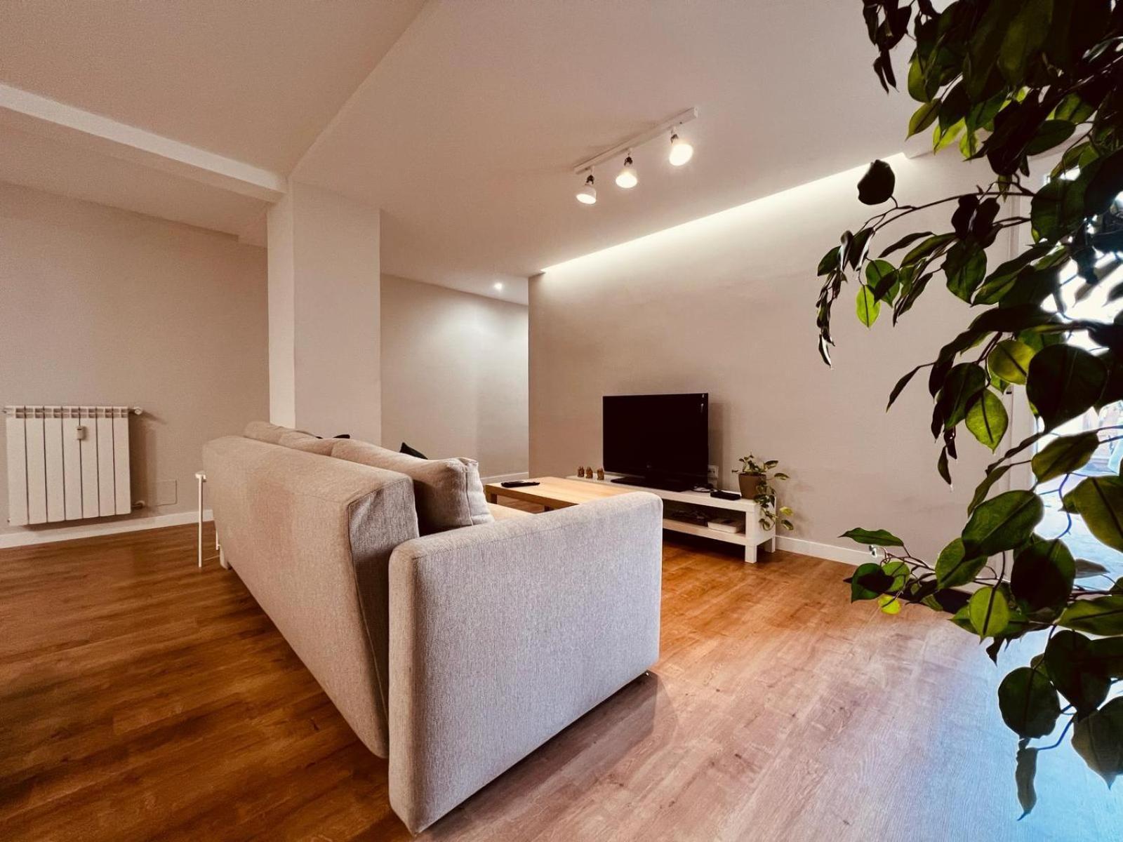 Appartamento Piso Reformado,Centrico,Tranquilo Y Con Wifi Vut 09-398 Burgo Esterno foto