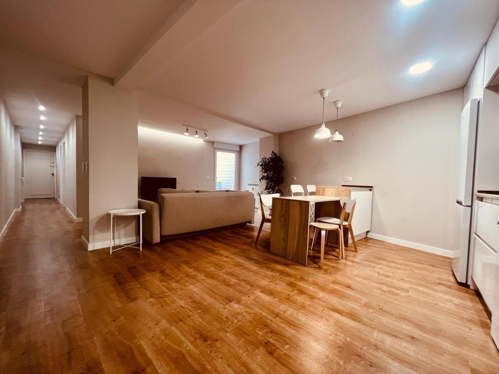 Appartamento Piso Reformado,Centrico,Tranquilo Y Con Wifi Vut 09-398 Burgo Esterno foto